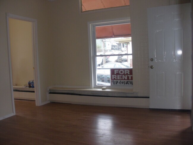 Building Photo - 1221 Robeson St