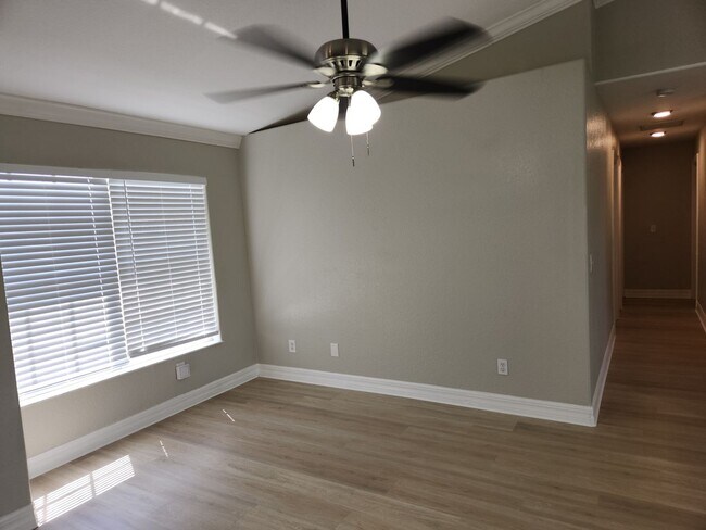 Photo - 827 NE 23rd Terrace House