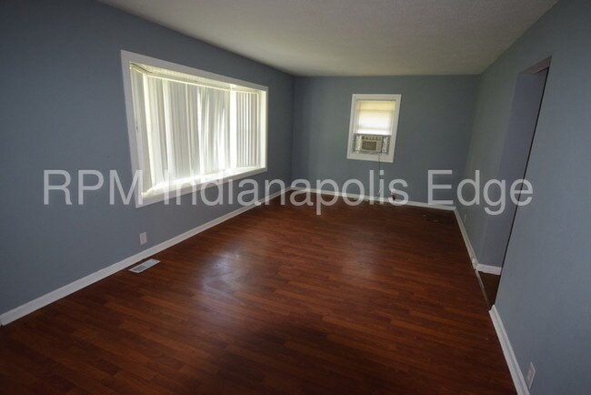 Foto del edificio - 4148 N Grand Ave