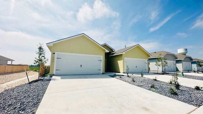 Building Photo - 535 Grayson Ln