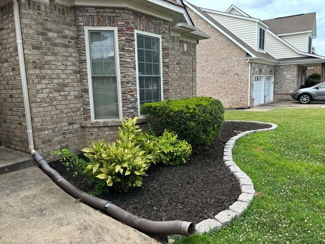 Building Photo - 277 Cullom Way