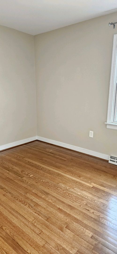 Building Photo - Great Rancher in Hanover Farms