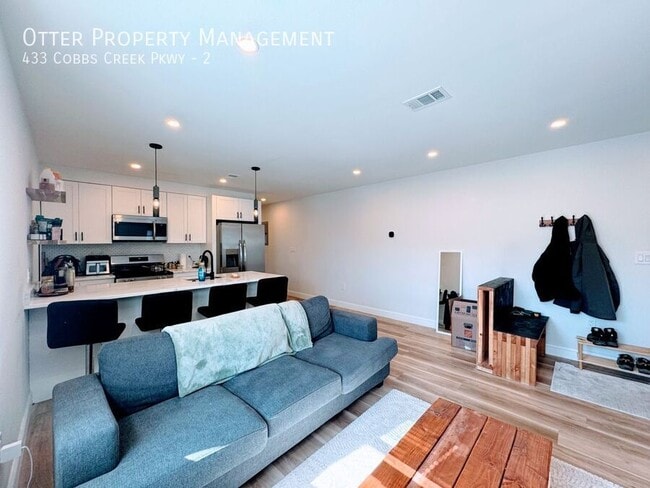 Photo - 433 Cobbs Creek Pkwy Apartment