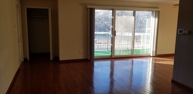 Building Photo - 14531 Ravinia Ave