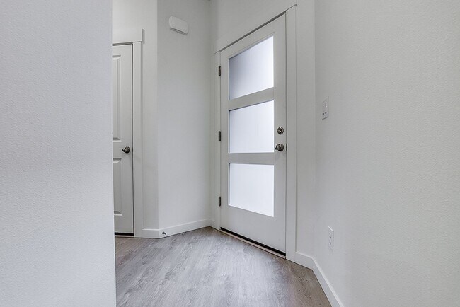Building Photo - Modern Living in the Heart of Ridgefield: Quartz Finishes & Open-Concept Charm