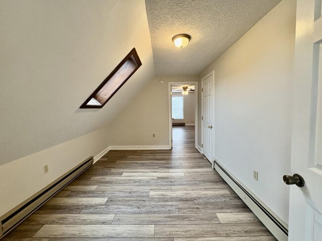 Building Photo - 58E School St.