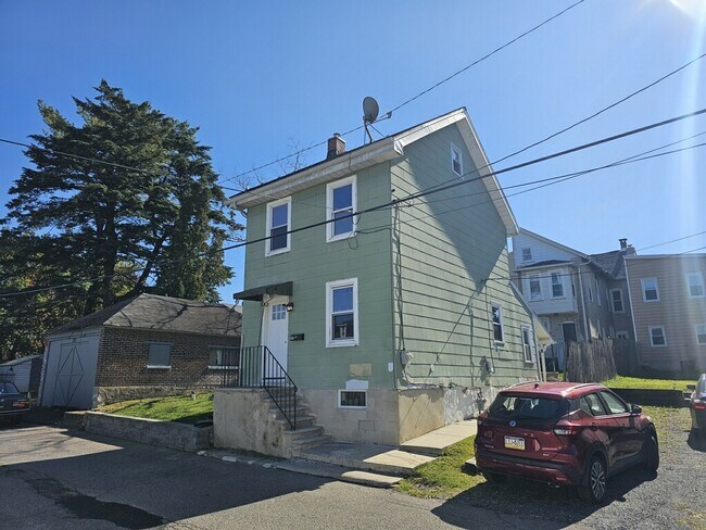 Foto del edificio - 830 Hoyt St