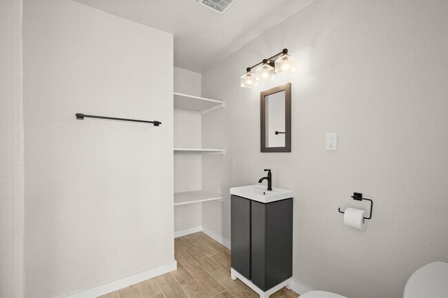 Foto del edificio - 402 Twin Elm Dr