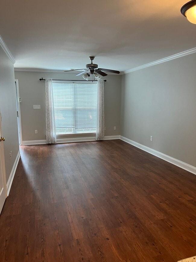 Foto del edificio - Beautiful Westside Condo!
