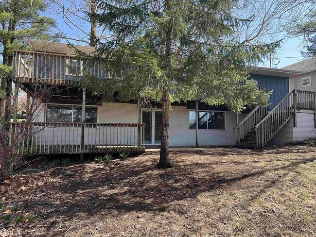 BAck - 505 N 3rd St