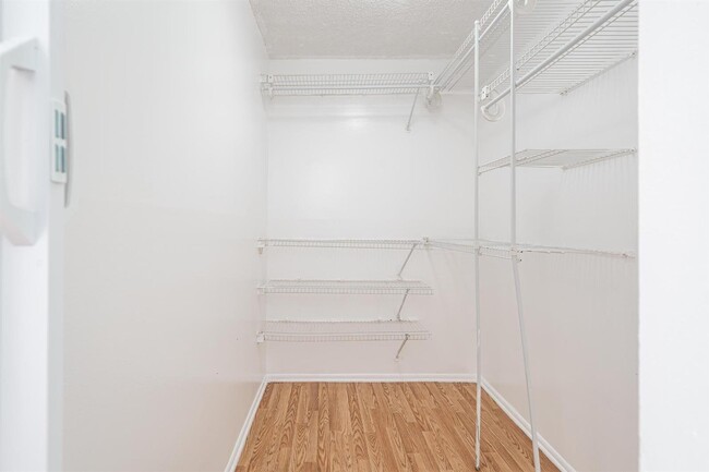 Building Photo - 1911 Sabal Palm Drive, Davie, FL 33324 - 2...