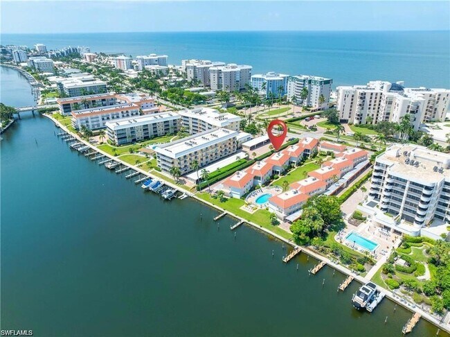 Foto del edificio - 3070 Gulf Shore Blvd N