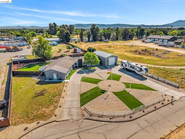 Foto del edificio - 59 Old Stagecoach Rd