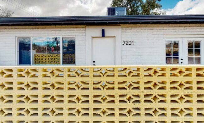 Building Photo - 3201 N Cherry Ave