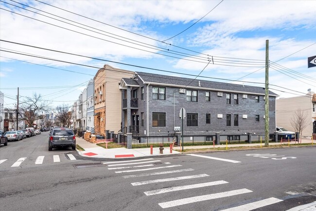 Building Photo - 61-21 55th St