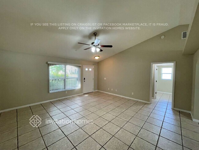 Foto del edificio - 4653 72nd Ct E