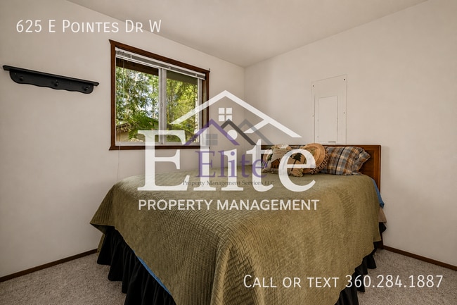 Building Photo - 625 E Pointes Dr W