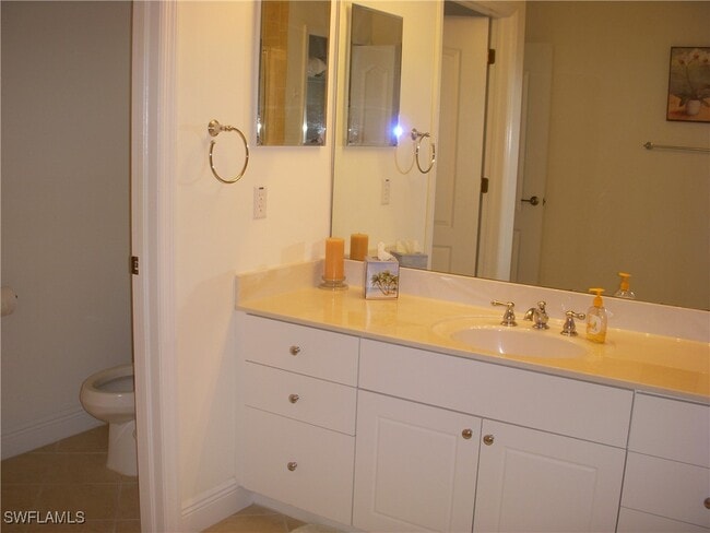 Building Photo - 11021 Gulf Reflections Drive