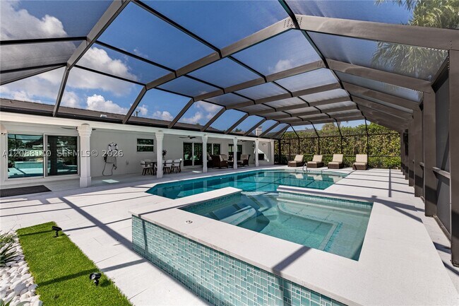 Foto del edificio - 1575 Osprey Ave
