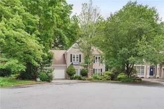 Building Photo - 2652 Willow Cove