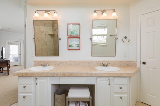 Foto del edificio - 14463 Spyglass Cir