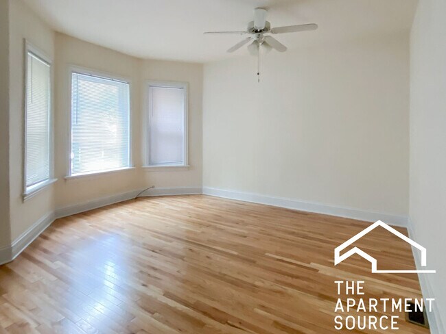 Foto del edificio - 3818 N Sheffield Ave