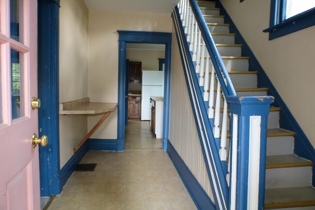 Building Photo - 414 S Lucas St