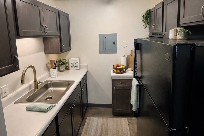 Building Photo - Aboussie Pavilion