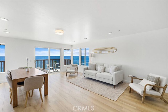 Building Photo - 1045 Gaviota Dr