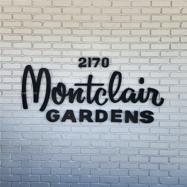 Building Photo - 2170 NE 51st Ct