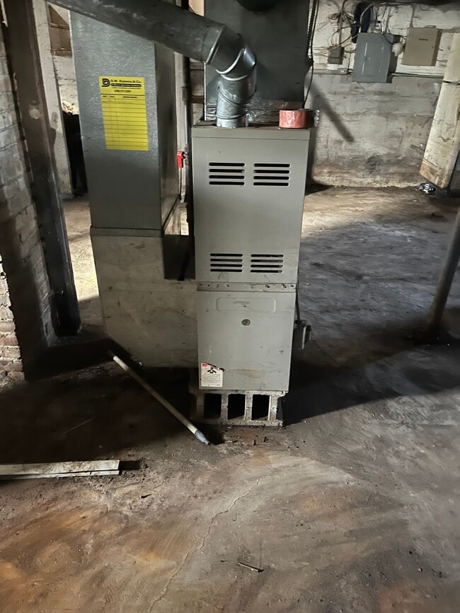 Building Photo - 335 N Fairmont Ave