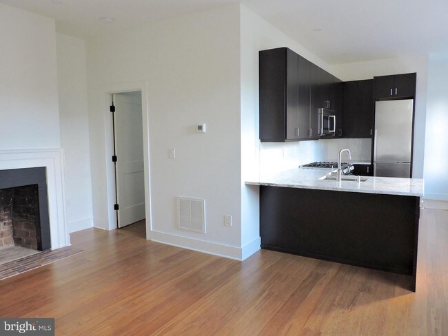 Foto del edificio - 411 N Loudoun St