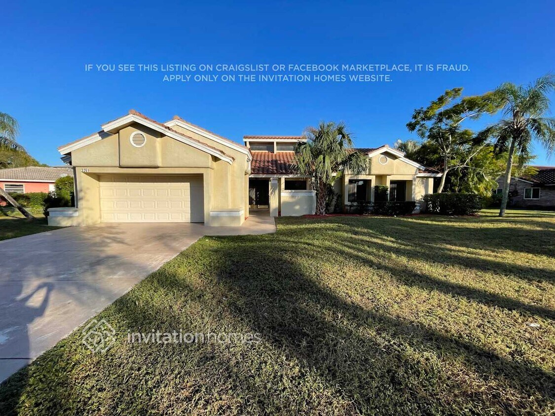 Primary Photo - 3261 NW 108th Dr