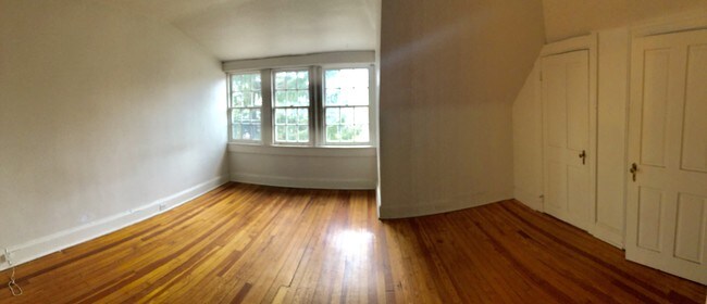 Foto del edificio - 4123 Roland Ave