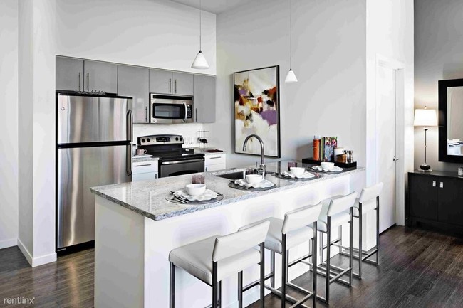 Building Photo - 1 br, 1 bath Apartment - 313 Congress St 912