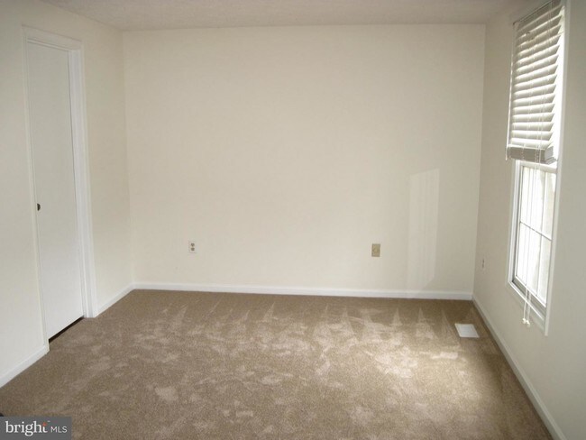 Building Photo - 6312 Wimbledon Ct