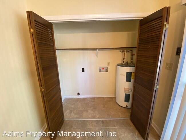 Foto del edificio - 2 br, 2 bath House - 626 Mosswood Ln.