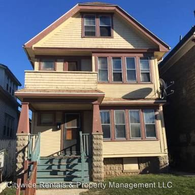 Primary Photo - 600 W Rogers St