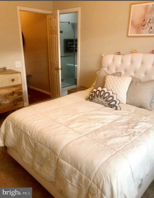 Foto del edificio - 307 Millbrook Terrace NE