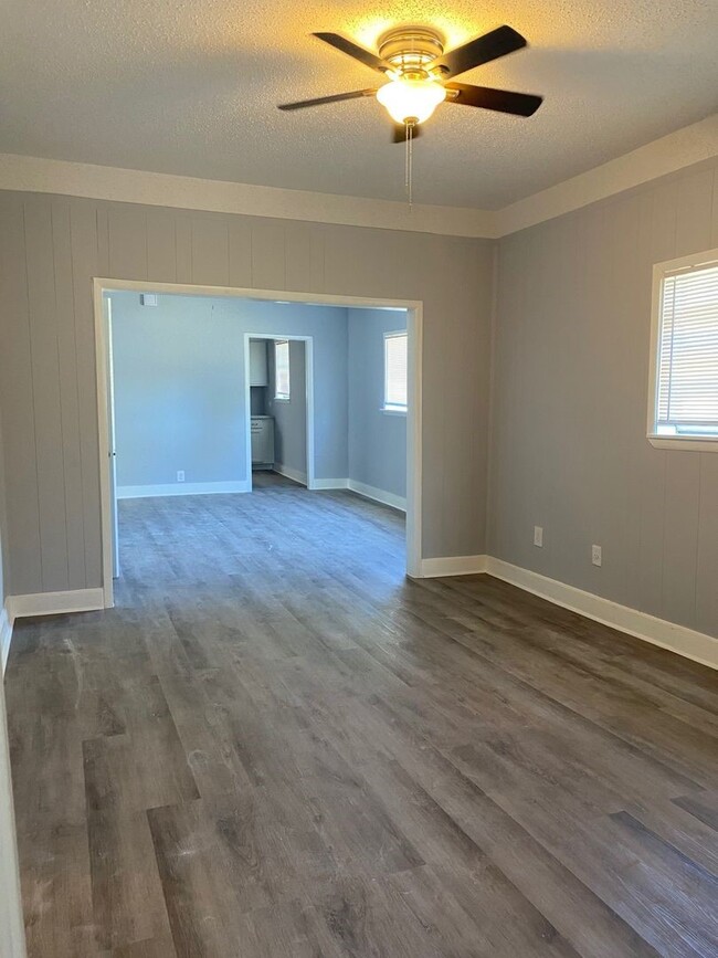 Foto del edificio - 1409 9th St