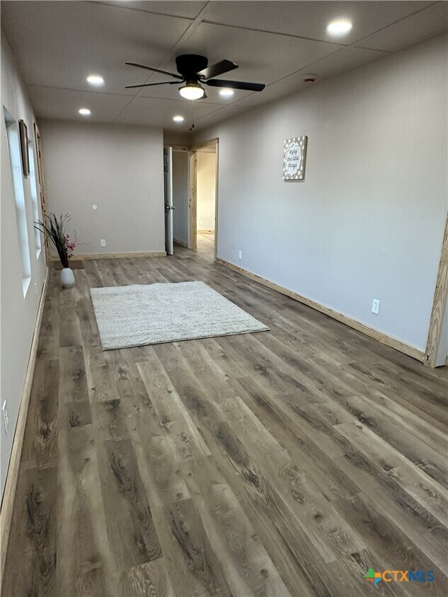 Building Photo - 9354 US-183