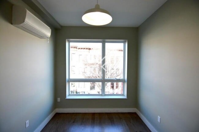 Building Photo - 2 bedroom in BROOKLYN NY 11216