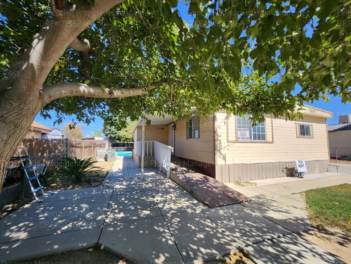 Foto principal - 3 bedroom/ 2 bathroom home