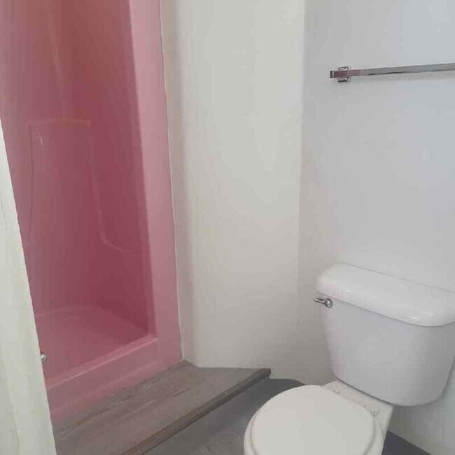 Building Photo - 119 S Walnut St