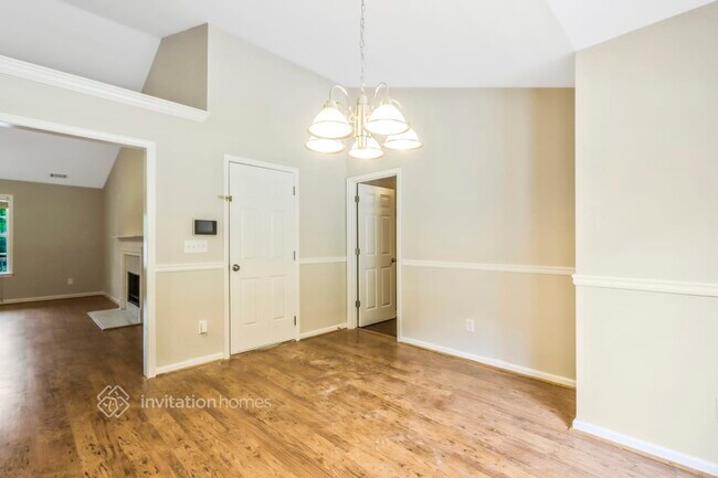 Building Photo - 260 Oak Hill Dr
