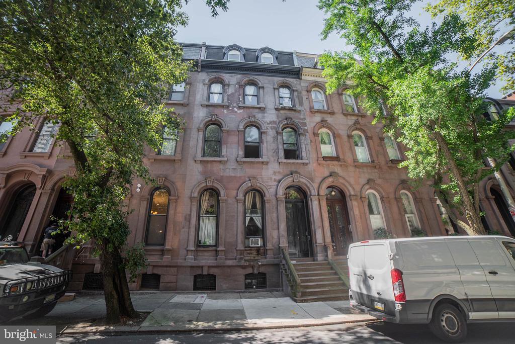 Primary Photo - 2008 Spruce St