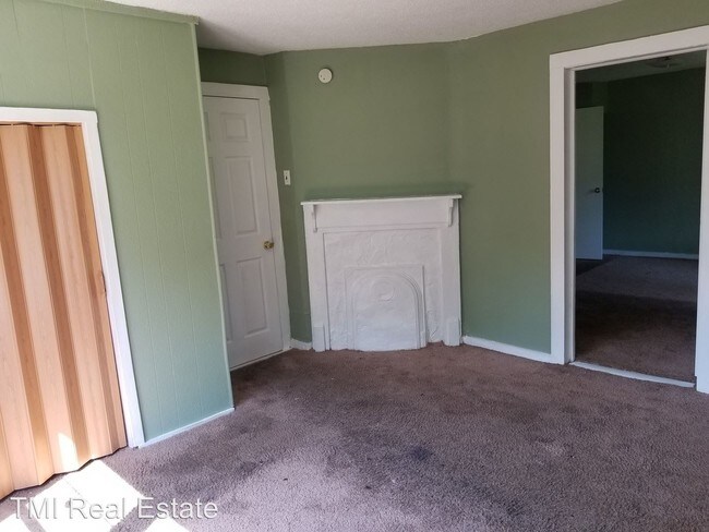 Building Photo - 2 br, 1 bath House - 1316 Court R