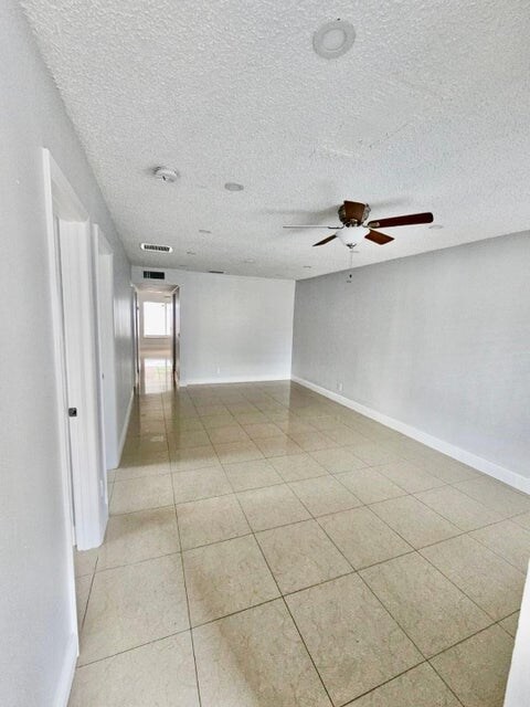 Foto del edificio - 5820 Albert Rd