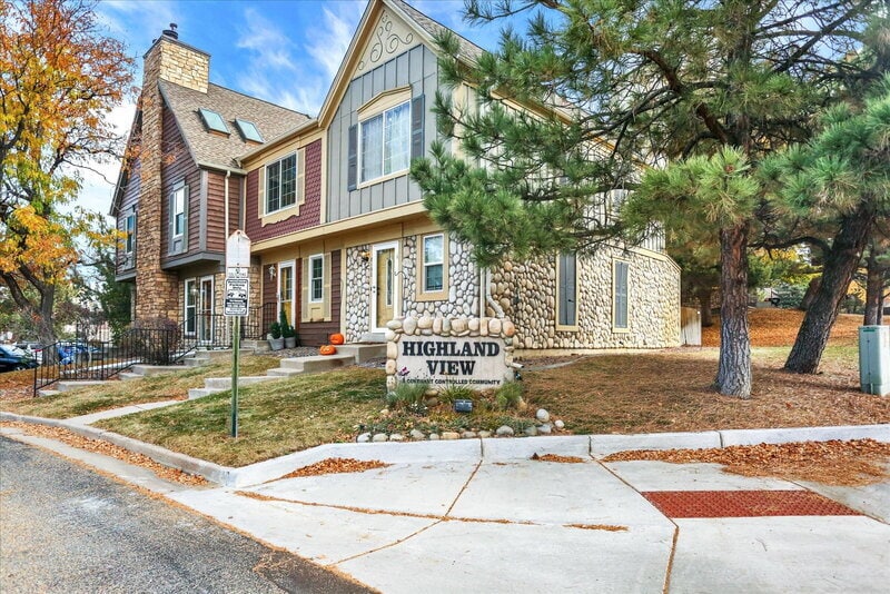 Foto principal - 2635 E Nichols Cir