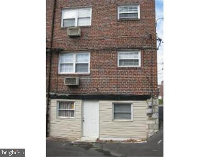 Foto principal - 8115 Ferndale St